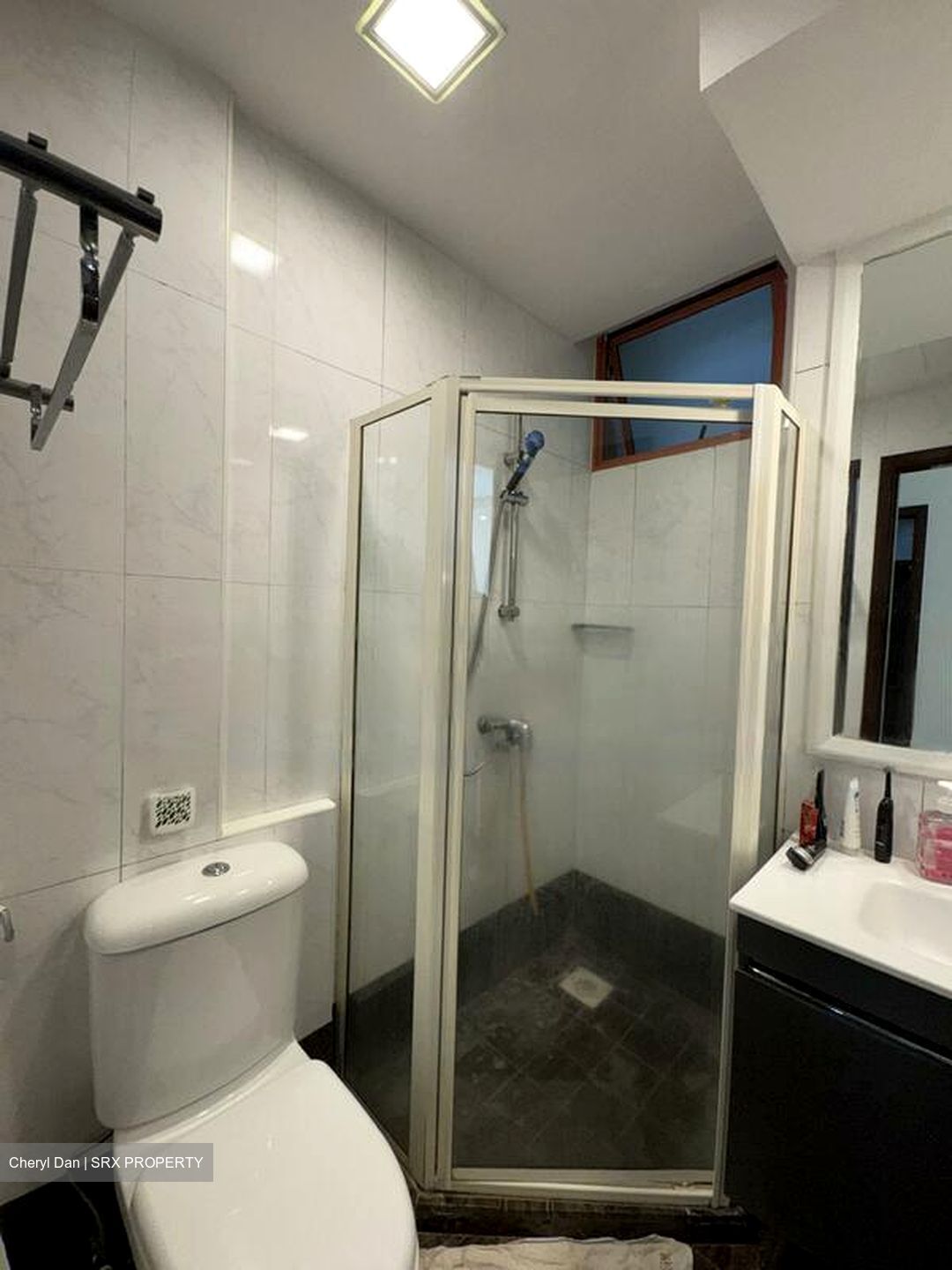 The Edgewater (D17), Condominium #466008691